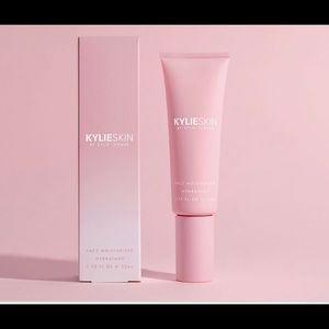 Used Kylieskin Moisturizer